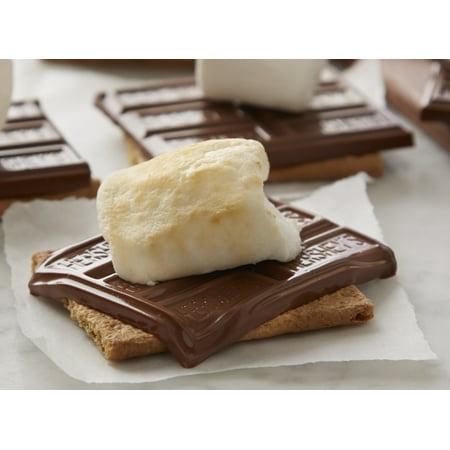 S'mores Essentials: Chocolates · Galletas saladas